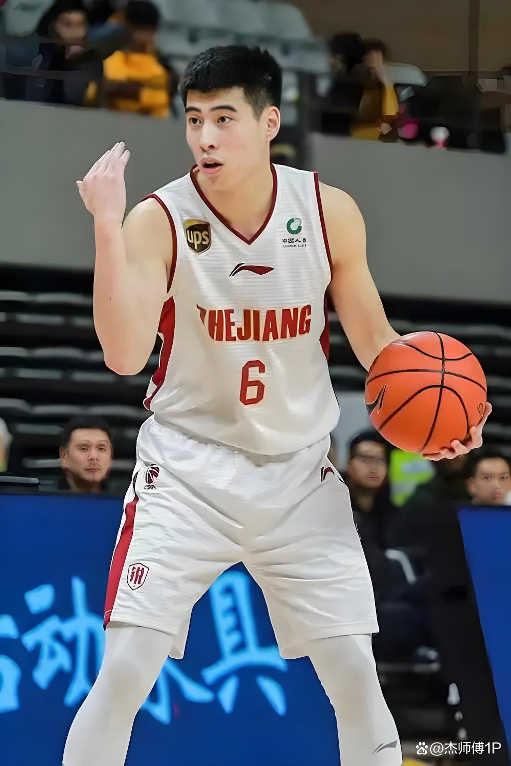 包含清晨突围战来临；浙江稠州围绕CBA常规赛外线爆发；悬念犹存；赛程密集仍需轮换的词条