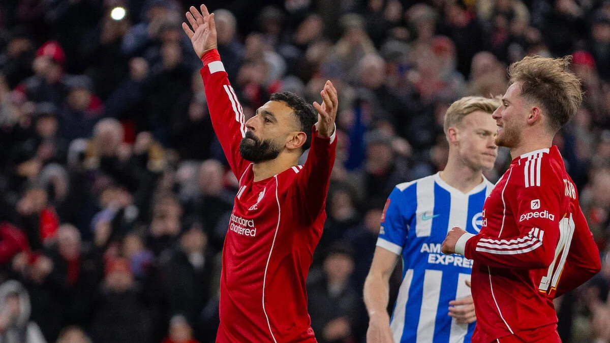 九游体育-包含布莱顿训练开放日，转会期豪取连胜引欢呼，足总杯在即，训练强度明显提升的词条