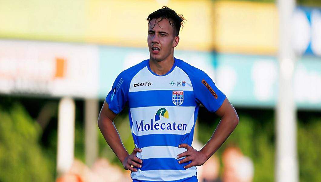 九游-关于国际比赛日埃因霍温调整名单以备足总杯，手感冰凉环节打磨，引发热议，纪律约束更严格的信息